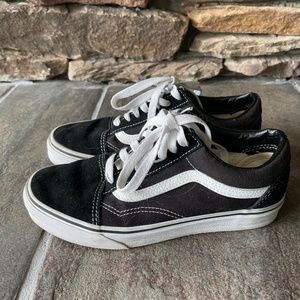 Women’s size 6 black Vans